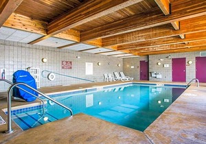 2-Star Hotel ∙ Sleep Inn & Suites Wisconsin Rapids