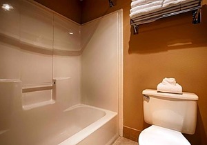 2-Star Hotel ∙ Best Western Plus Prairie Inn