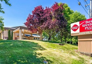 2-Star Hotel ∙ Best Western Plus Prairie Inn