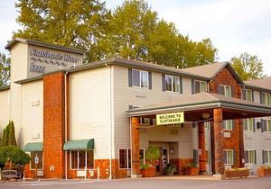 2-Star Hotel ∙ Clatskanie River Inn