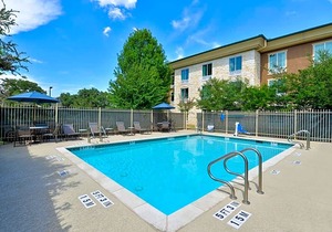 2-Star Hotel ∙ Holiday Inn Express Hotel & Suites Austin SW - Sunset Valley, an IHG Hotel