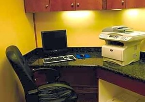 2-Star Hotel ∙ Hampton Inn and Suites Ada