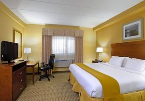 2-Star Hotel ∙ Holiday Inn Express Philadelphia Airport, an IHG Hotel