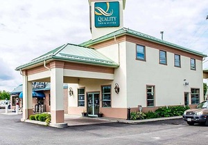 2-Star Hotel ∙ Quality Inn & Suites 1000 Islands