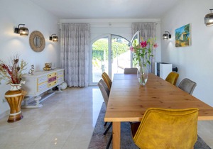 200 m² House ∙ 3 bedrooms ∙ 6 guests