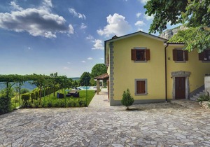 200 m² House ∙ 4 bedrooms ∙ 10 guests