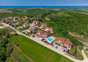 200 m² Villa ∙ 4 bedrooms ∙ 8 guests