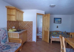22 féröhelyes apartman