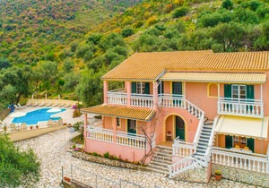 220 m² Villa ∙ 8 bedrooms ∙ 16 guests