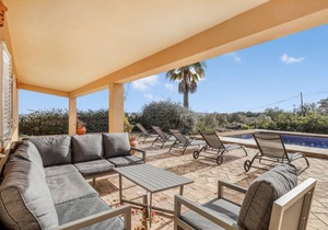 240 m² Villa ∙ 4 bedrooms ∙ 8 guests