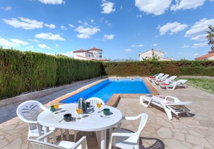 240 m² Villa ∙ 6 bedrooms ∙ 12 guests