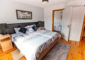 25 Killarney Holiday Village V93Y337
