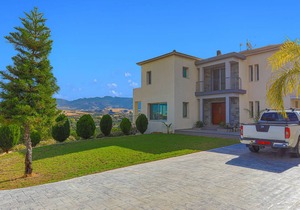 250 m² Villa ∙ 4 bedrooms ∙ 7 guests