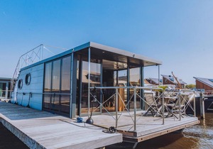 26 m² Houseboat ∙ 2 bedrooms ∙ 4 guests