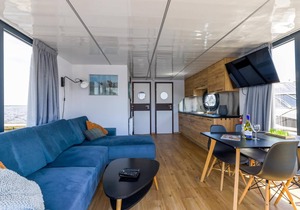 26 m² Houseboat ∙ 2 bedrooms ∙ 4 guests