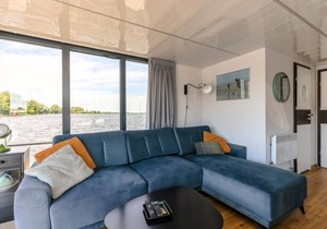 26 m² Houseboat ∙ 2 bedrooms ∙ 4 guests