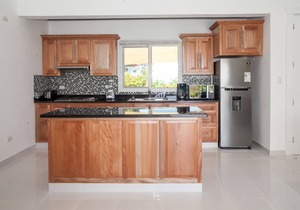 2BD Guest-friendly villa in beachfront resort with tennis/basket/gym!