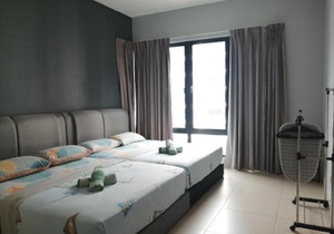 3 bedroom 12pax Midhills pool view free WIFI