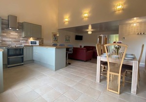 3 bedroom accommodation in Dalton-in-Furness