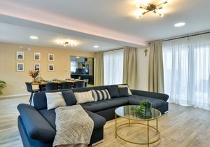 3 bedroom accommodation in Klostar Ivanic