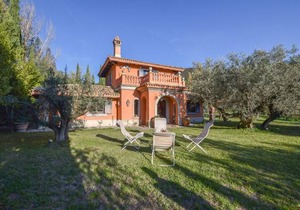 3 bedroom accommodation in Poggio Catino