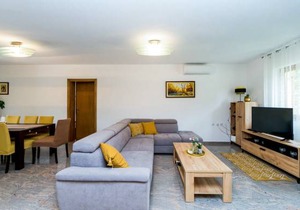 3 bedroom accommodation in Brestovac