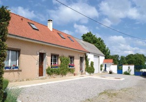 3 bedroom accommodation in Senlecques
