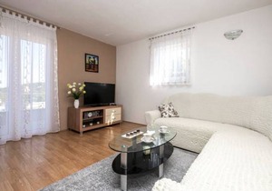 3 bedroom accommodation in Lokvicici