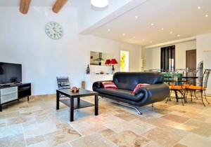 3 bedroom accommodation in Comps