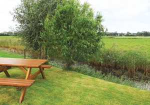 3 bedroom accommodation in Den Oever