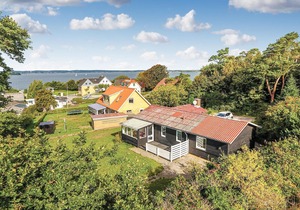 3 bedroom accommodation in Broager