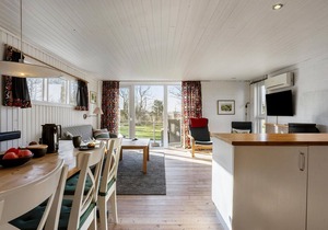 3 bedroom awesome home in Strandby