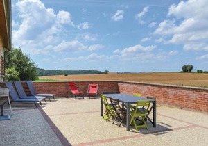 3 Bedroom Awesome Home In Roisel