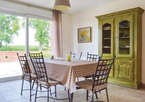 3 Bedroom Awesome Home In Roisel