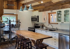3 Bedroom Cottage Backs on to Sauble Beach
