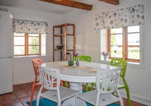 3 Bedroom Cozy Home In Tomelilla
