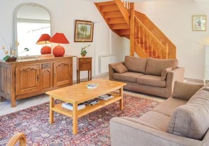 3 Bedroom Stunning Home In Roisel