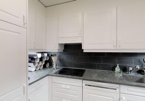 3-room apartment on the ground floor, about 90 m2.
