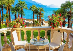 3-room apartment with pool, terrace, sunbathing area and lake access