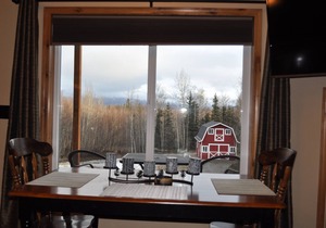 3 Rustic Elegant Suites (sleep 12+) - Fish, hike, site-see from your doorstep