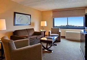 3-Star Hotel ∙ Hilton Hasbrouck Heights-Meadowlands