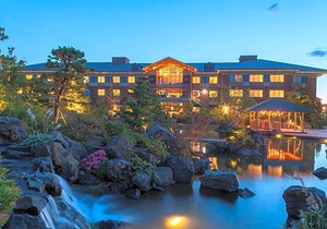 3-Star Hotel ∙ Best Western Premier Boulder Falls Inn