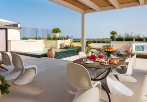 300 m² Apartment ∙ 4 bedrooms ∙ 8 guests