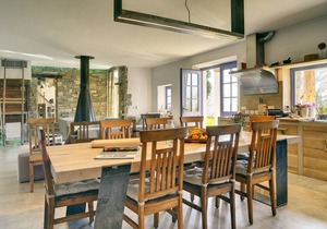 300 m² House ∙ 3 bedrooms ∙ 8 guests