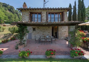 300 m² Villa ∙ 4 bedrooms ∙ 10 guests