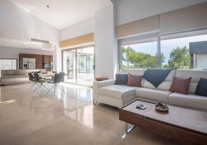 303 m² Villa ∙ 5 bedrooms ∙ 10 guests