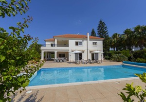 320 m² Villa ∙ 5 bedrooms ∙ 10 guests