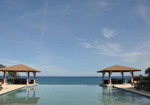 3BD Villa in gated beachfront resort with gym/pool/tennis/basket/spa/restaurant