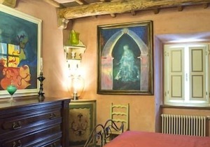 4 bed apartment with pool