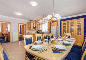 4 bedroom accommodation in Ravna Gora